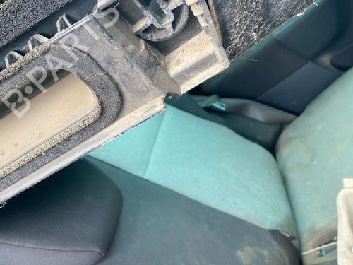 rear-seat-renault-modus-grand-modus-fjp0_-2004-34342513 main image