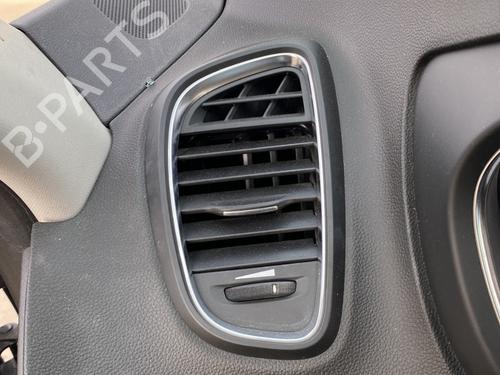 Air vent RENAULT SCÉNIC IV (J9_) 1.7 Blue dCi 120 (J9A7, J9A8) | BP25270699I21 