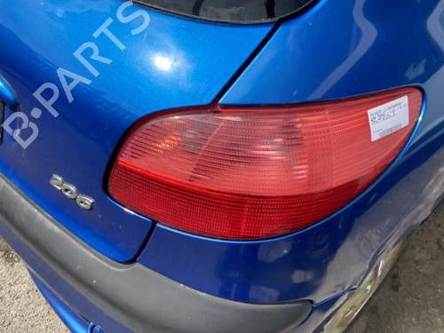 Used Right taillight PEUGEOT 206 Hatchback (2A/C) [1998-2012]  22121388