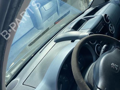 Used Dashboard Dashboard 37156778 37156778