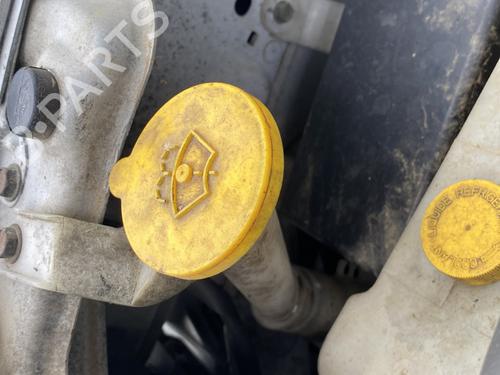 Used Windscreen washer tank NISSAN X-TRAIL I (T30) 2.2 Di 4x4 (114 hp) 31994767