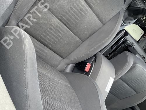 Used Left front seat VW TOURAN (1T1, 1T2) 2.0 TDI (140 hp) 28614170