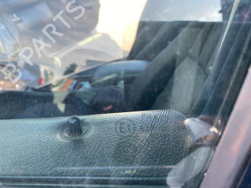 Used Front left door window Front left door window 37611910 37611910