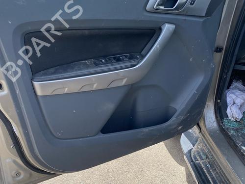 Used Front left panel Front left panel 36400637 36400637
