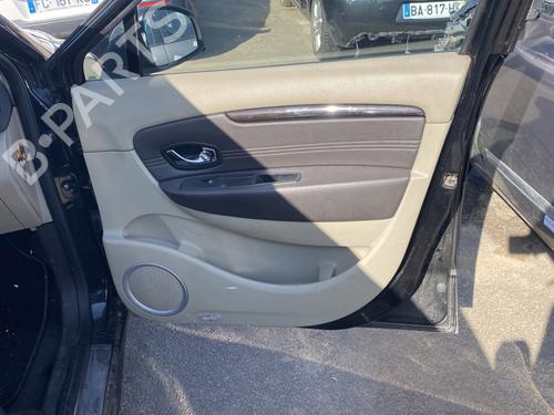 Used Front right panel RENAULT SCÉNIC III (JZ0/1_) 1.5 dCi (110 hp) 27319034