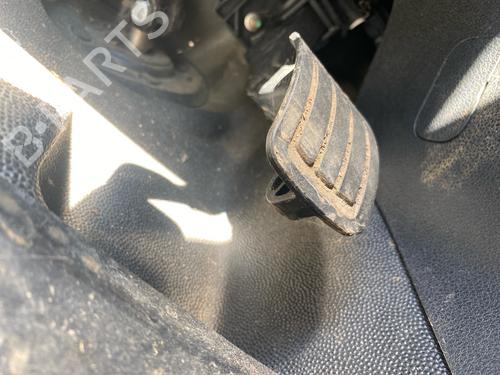 Used Pedal Pedal 37798397 37798397