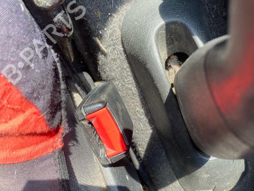 Sikkerhetsbelte-spenne Sikkerhetsbelte-spenne VW POLO III (6N1) 64 1.9 D (64 hp) 37611860 37611860