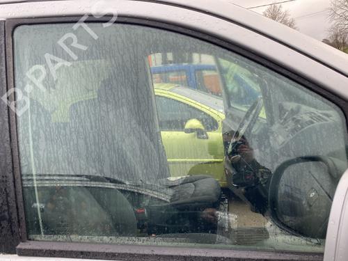Used Front right door window MERCEDES-BENZ VITO Bus (W639) 115 CDI (639.701, 639.703, 639.705) (150 hp) 30578030