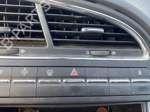 Used Warning switch PEUGEOT 5008 (0U_, 0E_) 2.0 HDi 150 / BlueHDi 150 (150 hp) 28048116