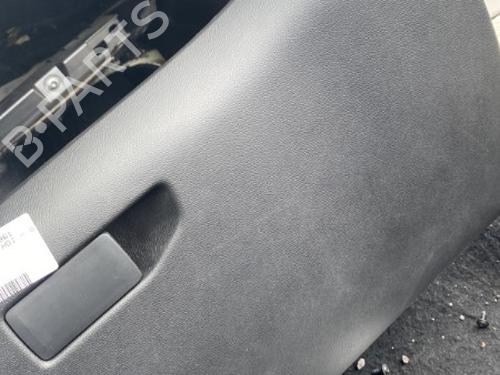 Used Glove box PEUGEOT 308 II (LB_, LP_, LW_, LH_, L3_) 1.6 HDi / BlueHDi 115 (115 hp) 19909784