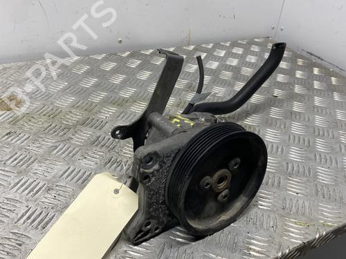 Used Steering pump BMW X3 (E83) xDrive 30 d (218 hp) 28614159