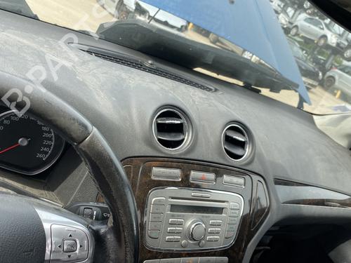 Used Dashboard Dashboard FORD MONDEO IV Turnier (BA7) 1.8 TDCi (125 hp) 26577282 26577282