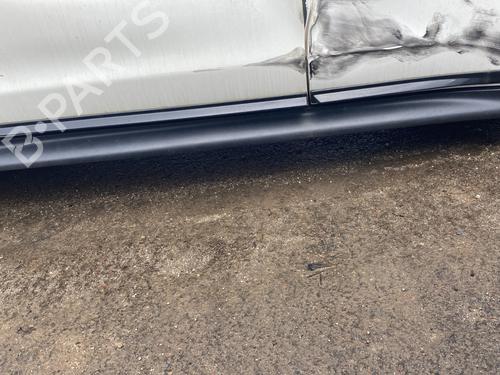 Used Left sideskirt NISSAN JUKE (F15) 1.6 (117 hp) 32295141