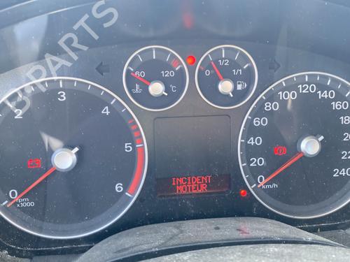Used Instrument cluster FORD FOCUS II Saloon (DB_, FCH, DH) 1.8 TDCi (115 hp) 25898566