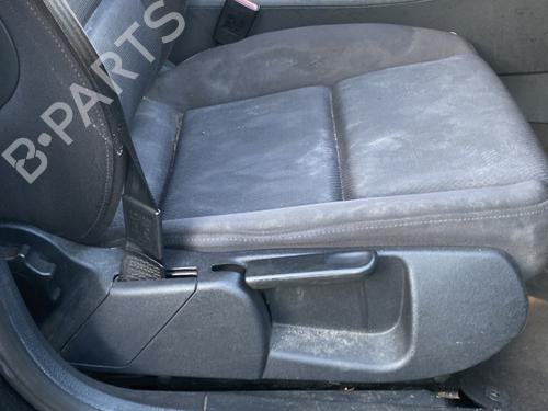 Right front seat AUDI A4 B6 Avant (8E5) 1.9 TDI | BP24181077C16 - Image 3