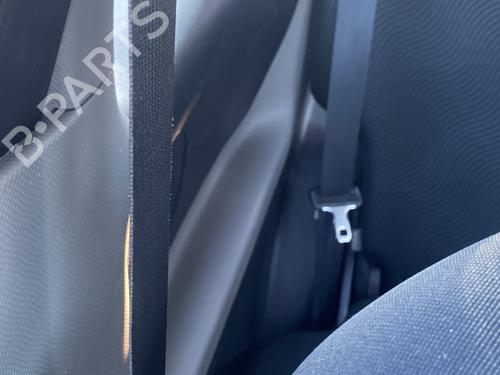 Used Front right seatbelt Front right seatbelt TOYOTA YARIS (_P9_) 1.4 D-4D (NLP90_, NLP90R) (90 hp) 33553820 33553820