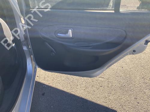 Høyre bakpanel RENAULT CLIO II (BB_, CB_) 1.2 16V (BB05, BB0W, BB11, BB27, BB2T, BB2U, BB2V, CB05,... (75 hp) 29003285