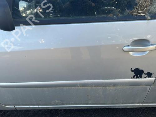 Used Left front door FORD FIESTA V (JH_, JD_) [2001-2014]  22117660