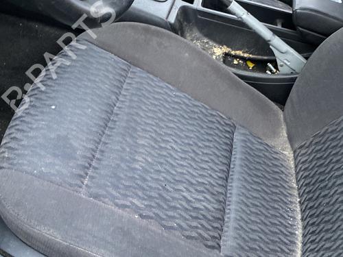 Left front seat BMW 3 (E46) 320 d | BP32194599C15 - Image 2