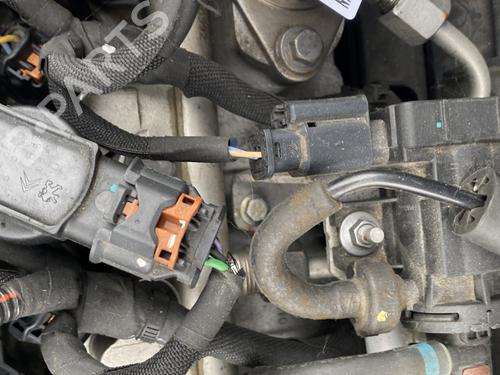 Used Injection rail Injection rail PEUGEOT 2008 I (CU_) 1.2 THP 110 / PureTech 110 (110 hp) 31129161 31129161