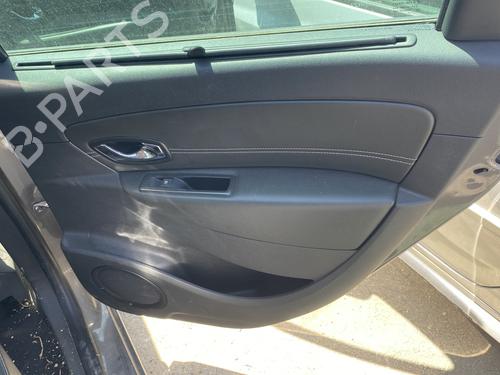 Used Rear right panel RENAULT SCÉNIC III (JZ0/1_) 1.6 dCi (JZ00, JZ12) (130 hp) 27304318