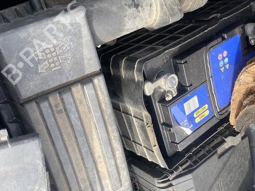 Air filter box VW TOURAN (1T1, 1T2) 1.9 TDI | BP28597912M87