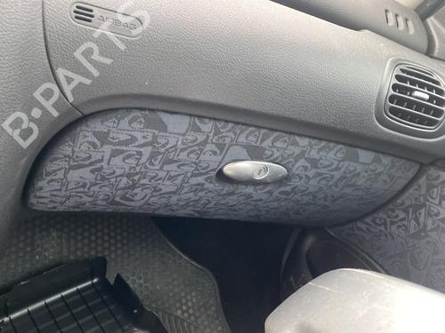 handskerum-peugeot-206-sw-2ek-2002-31863393 main image