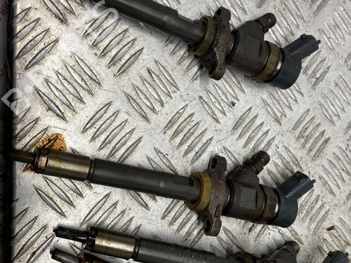 Inyector CITROËN BERLINGO / BERLINGO FIRST Box Body/MPV (M_) 1.6 HDI 75 (MB9HW) (75 hp) 31944360