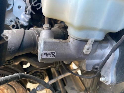 Used Brake master cylinder Brake master cylinder 36817073 36817073