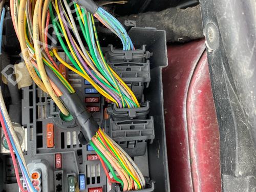 Used Fuse box Fuse box 34360637 34360637