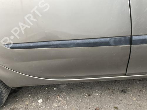 Used Door moulding trim RENAULT CLIO III Grandtour (KR0/1_) 1.5 dCi (KR0F) (86 hp) 30359764