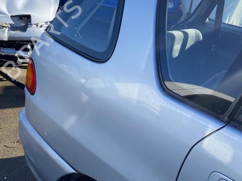 Aleta trasera derecha TOYOTA PICNIC (_XM1_) 2.2 D (CMX10_, CXM10G) (90 hp) 31643005