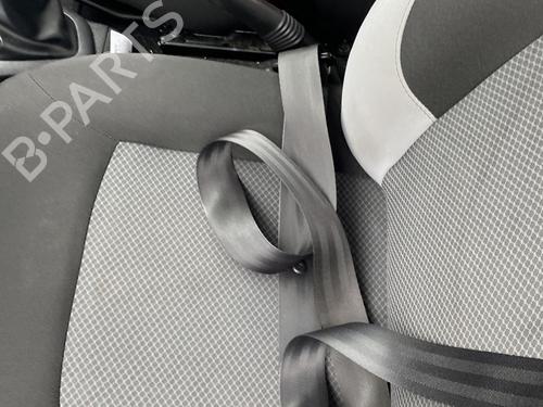 front-left-seatbelt-dacia-sandero-ii-2012-26409971 main image