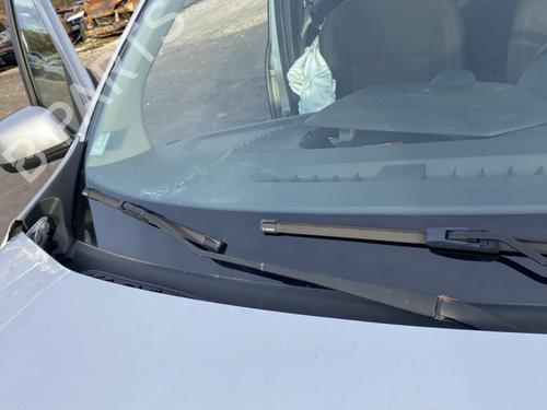 Used Front windshield wiper arm DACIA LODGY (JS_) 1.5 dCi (JSMC, JSAF) (107 hp) 30793403