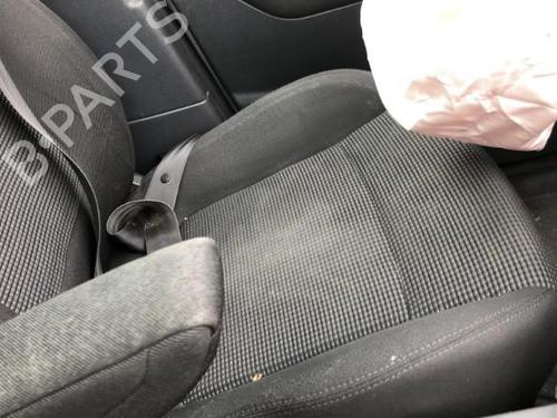 Left front seat PEUGEOT 5008 (0U_, 0E_) 1.6 HDi | BP22120209C15