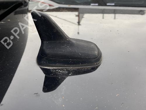 Used Antenna/Base AUDI A3 Sportback (8VA, 8VF) 1.6 TDI (105 hp) 23782048