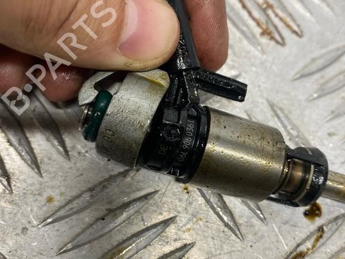 injector-seat-leon-5f1-2012-2013-2014-2015-2016-2017-2018-2019-2020-2021-36337316 main image