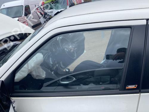 front-left-door-window-nissan-juke-f15-2010-2011-2012-2013-2014-2015-2016-2017-2018-2019-32295125 main image