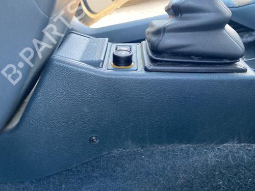 Mittelkonsole RENAULT CLIO I (B/C57_, 5/357_) 1.9 D (B/C/S576, B/C/S57L) (64 hp) 30172236