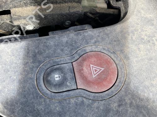 Bouton de warning RENAULT KANGOO Express (FW0/1_) Z.E. (FW0Z, FW1Z) (60 hp) 32135909