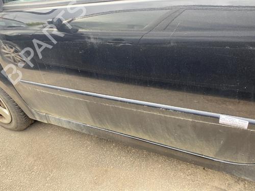 Used Left front door Left front door RENAULT TWINGO II (CN0_) 1.5 dCi (CN0E) (64 hp) 27606384 27606384