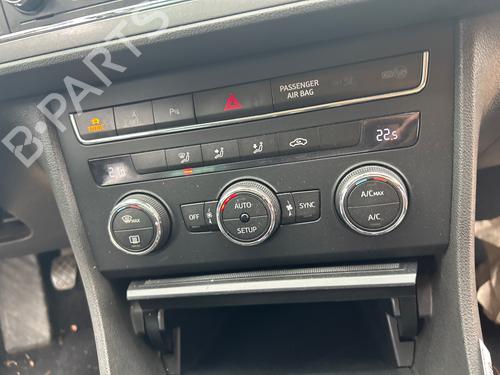 Climate control SEAT LEON (5F1) 2.0 TDI | BP36897698I5 - Image 3