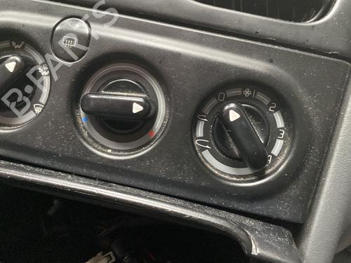 Used Climate control Climate control RENAULT LAGUNA I (B56_, 556_) 1.8 (B56Z) (94 hp) 32241705 32241705