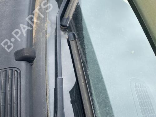 Used Front windshield wiper arm FIAT PANDA (312_, 319_) 1.3 D Multijet 4x4 (312PXU1A) (95 hp) 19906944