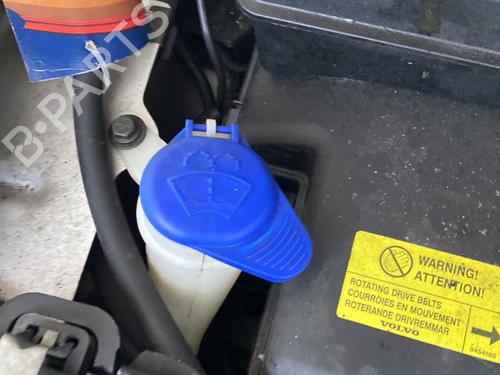 Used Windscreen washer tank Windscreen washer tank VOLVO XC90 I (275) D5 AWD (163 hp) 32295091 32295091