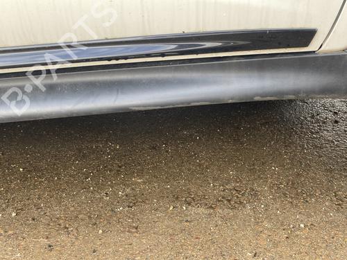 Højre sidekjole Højre sidekjole NISSAN JUKE (F15) 1.6 (117 hp) 32295140 32295140