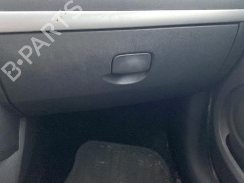 Used Glove box RENAULT CLIO III Grandtour (KR0/1_) 1.5 dCi (KR0F) (86 hp) 30359794