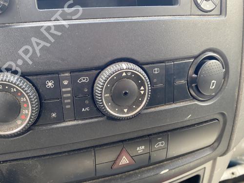 Climate control MERCEDES-BENZ SPRINTER 5-t Platform/Chassis (B906) 513 CDI (906.155, 906.253, 906.255, 906.153) | BP26580938I5 
