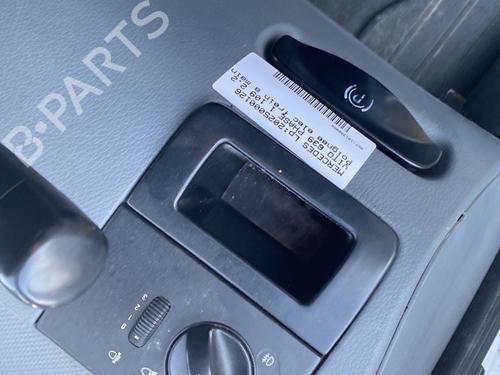 Dashboard MERCEDES-BENZ VITO / MIXTO Van (W639) 109 CDI (639.601, 639.603, 639.605) | BP25270644C46 - Image 6