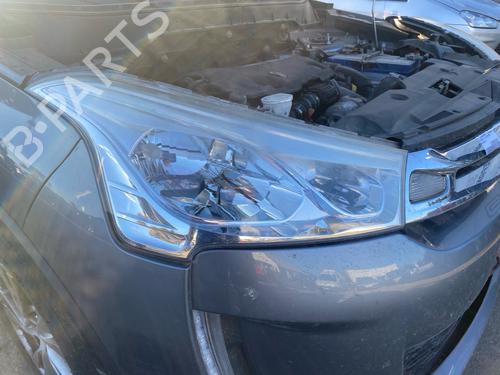 Used Right headlight Right headlight CITROËN C4 AIRCROSS 1.6 HDi 115 AWC (114 hp) 39702817 39702817